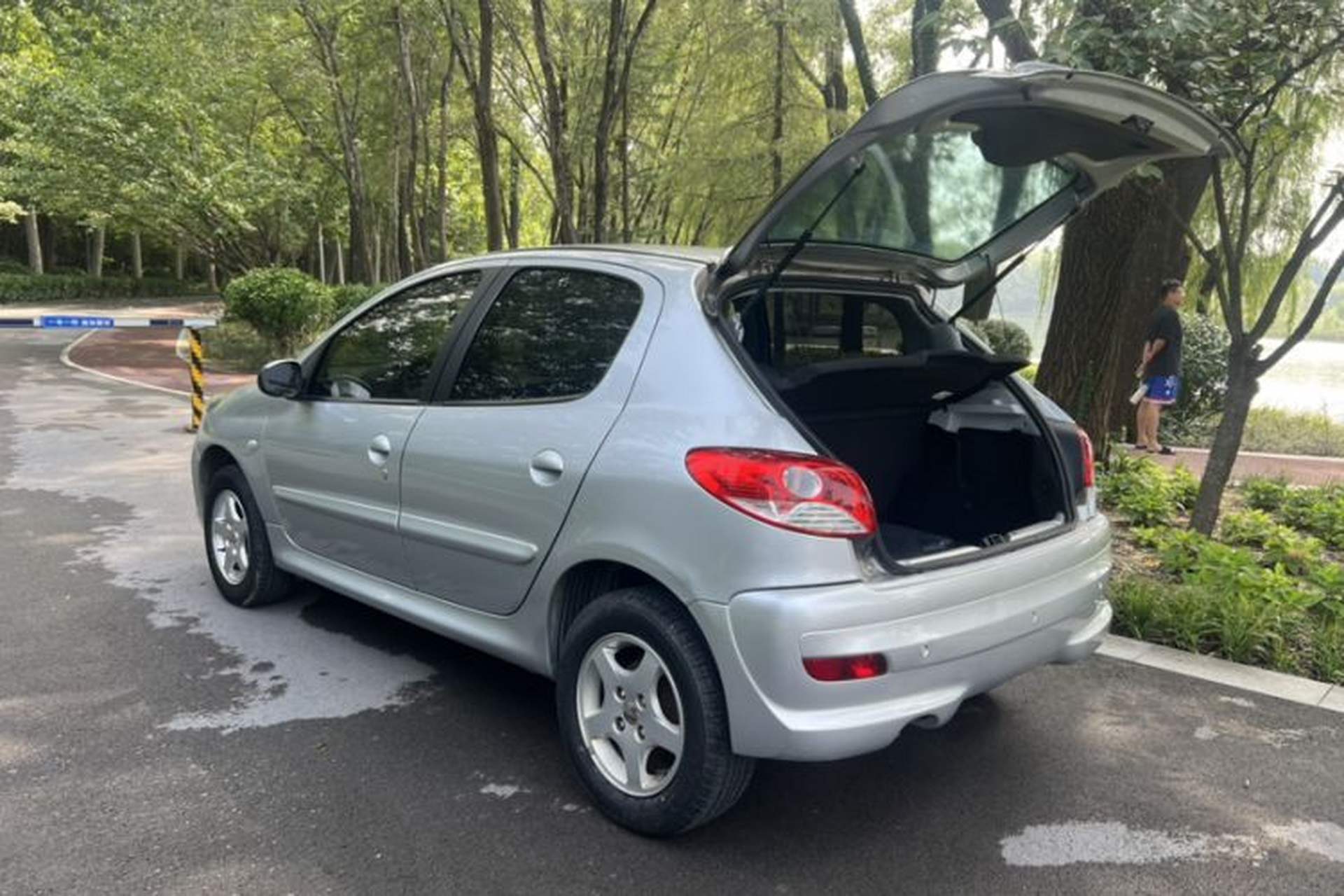 Used Peugeot 207 2011 Hatchback 1.4L Manual Yule Edition Exterior 5