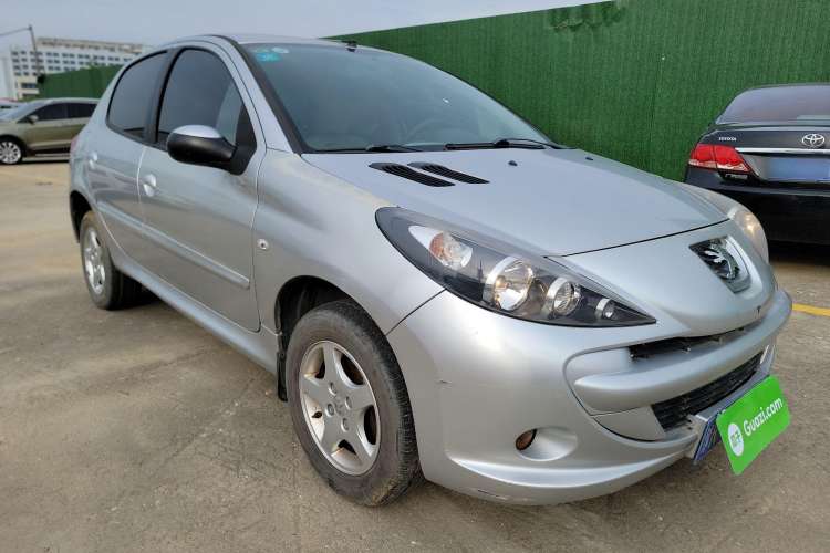 Used Peugeot 207 2011 Hatchback 1.4L Manual Yule Edition Front Right 45 Deg
