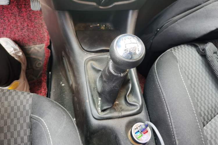 Used Peugeot 207 2011 Sedan 1.4L Manual Yule Edition Gear Lever