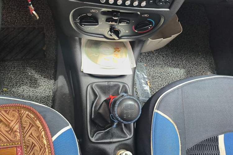 Used Peugeot 207 2011 Hatchback 1.4L Manual Yule Edition Gear Lever