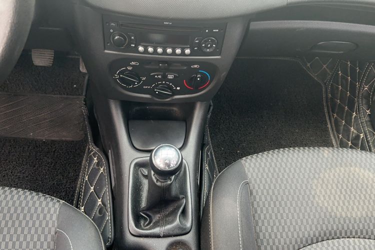 Used Peugeot 207 2011 Sedan 1.4L Manual Yule Edition Gear Lever