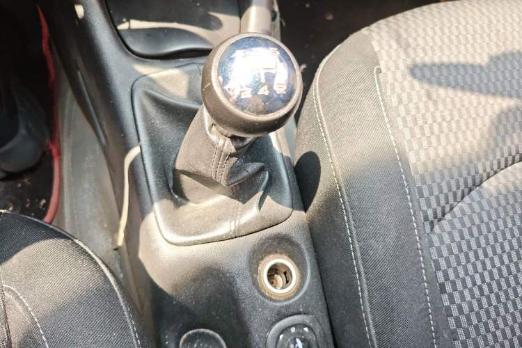 Used Peugeot 207 2011 Sedan 1.4L Manual Yule Edition Gear Lever