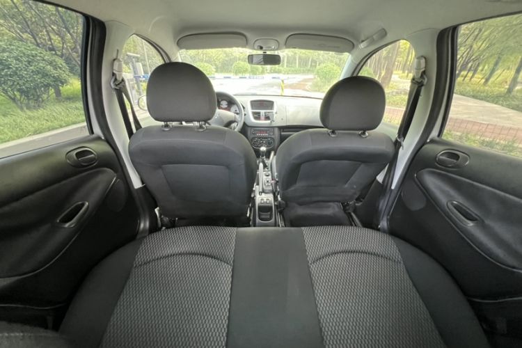 Used Peugeot 207 2011 Hatchback 1.4L Manual Yule Edition Interior 7