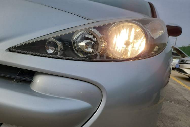 Used Peugeot 207 2011 Hatchback 1.4L Manual Yule Edition Left Front Headlight