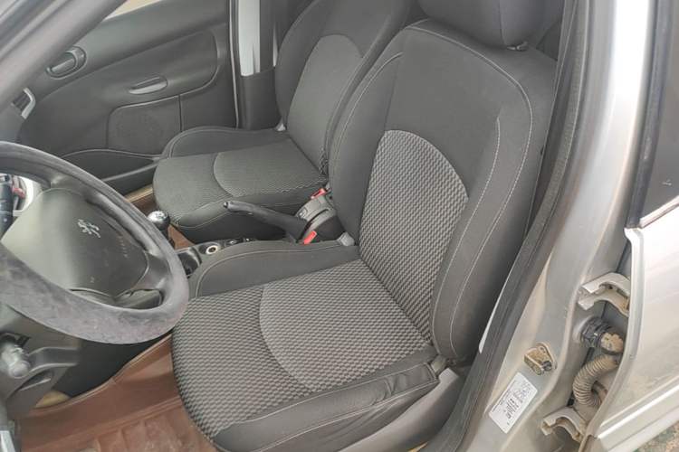 Used Peugeot 207 2011 Sedan 1.4L Manual Yule Edition Left Front Seat