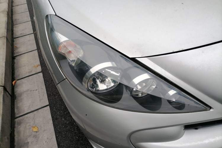 Used Peugeot 207 2011 Sedan 1.4L Manual Yule Edition Right Front Headlight