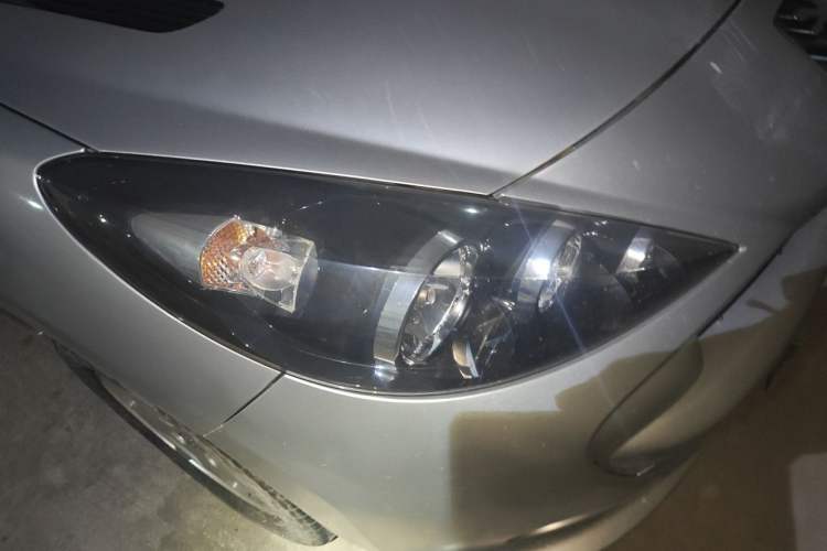 Used Peugeot 207 2011 Hatchback 1.4L Manual Yule Edition Right Front Headlight