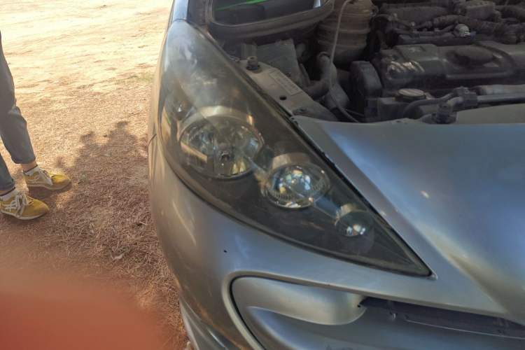 Used Peugeot 207 2011 Sedan 1.4L Manual Yule Edition Right Front Headlight