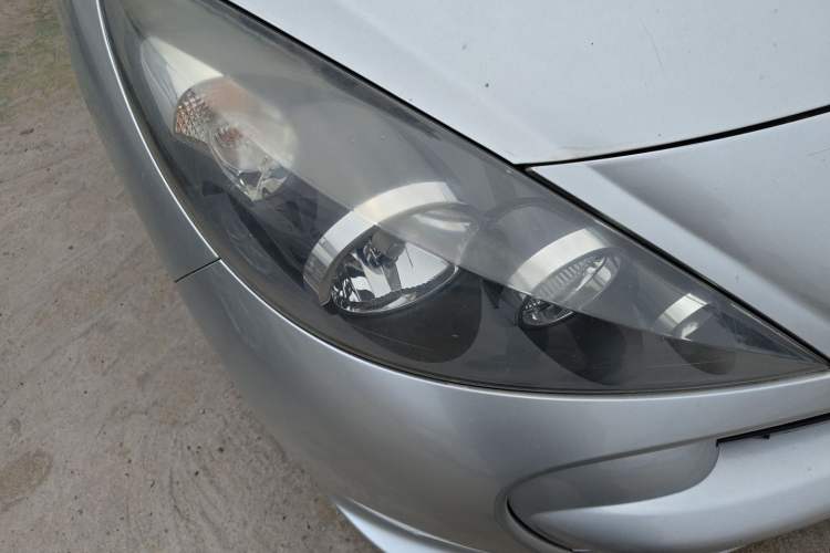 Used Peugeot 207 2011 Hatchback 1.4L Manual Yule Edition Right Front Headlight