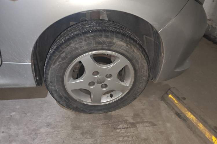 Used Peugeot 207 2011 Hatchback 1.4L Manual Yule Edition Right Front Wheel Hub