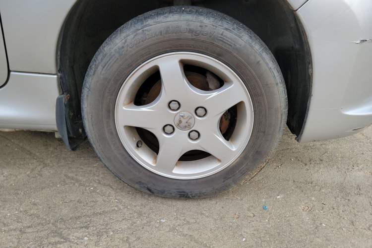 Used Peugeot 207 2011 Hatchback 1.4L Manual Yule Edition Right Front Wheel Hub
