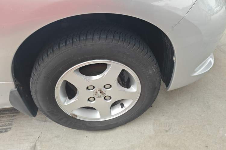 Used Peugeot 207 2011 Sedan 1.4L Manual Yule Edition Right Front Wheel Hub