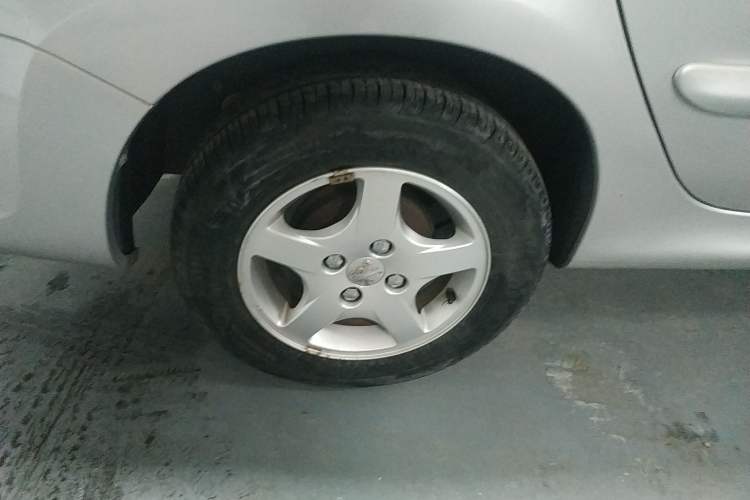 Used Peugeot 207 2011 Sedan 1.4L Manual Yule Edition Right Rear Wheel Hub