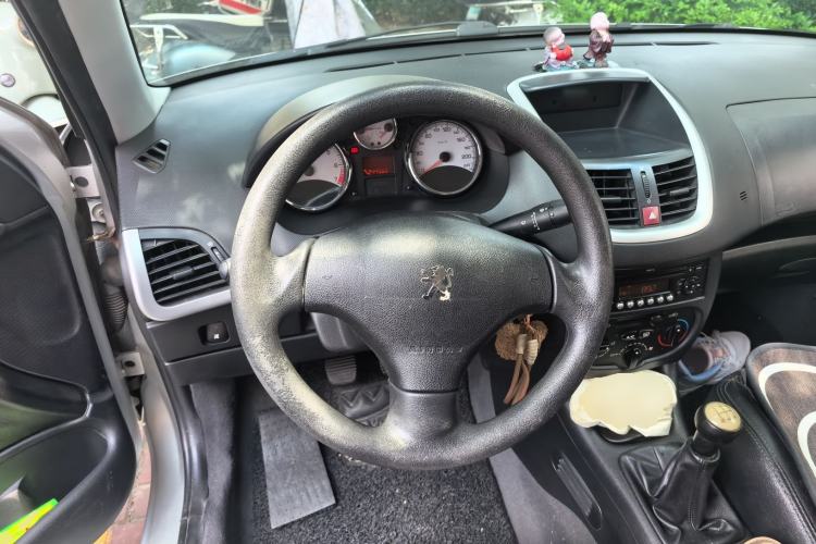 Used Peugeot 207 2011 Sedan 1.4L Manual Yule Edition Steering Wheel