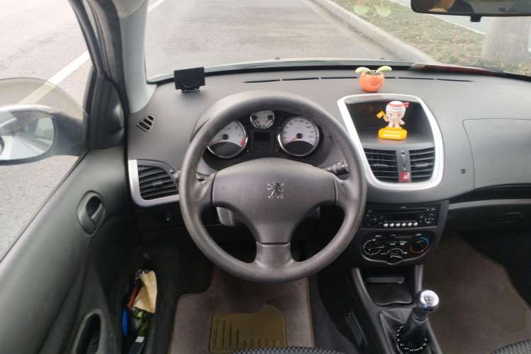 Used Peugeot 207 2011 Hatchback 1.4L Manual Yule Edition Steering Wheel