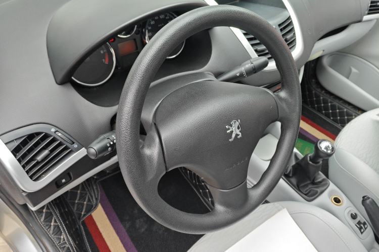 Used Peugeot 207 2011 Sedan 1.4L Manual Yule Edition Steering Wheel