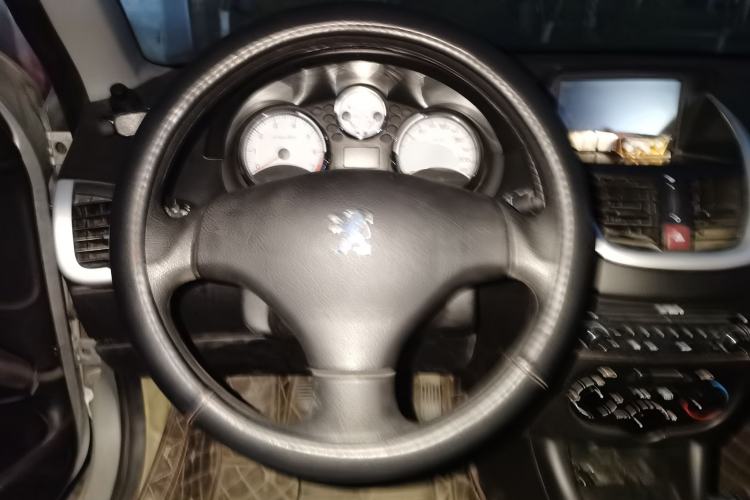 Used Peugeot 207 2011 Sedan 1.4L Manual Yule Edition Steering Wheel
