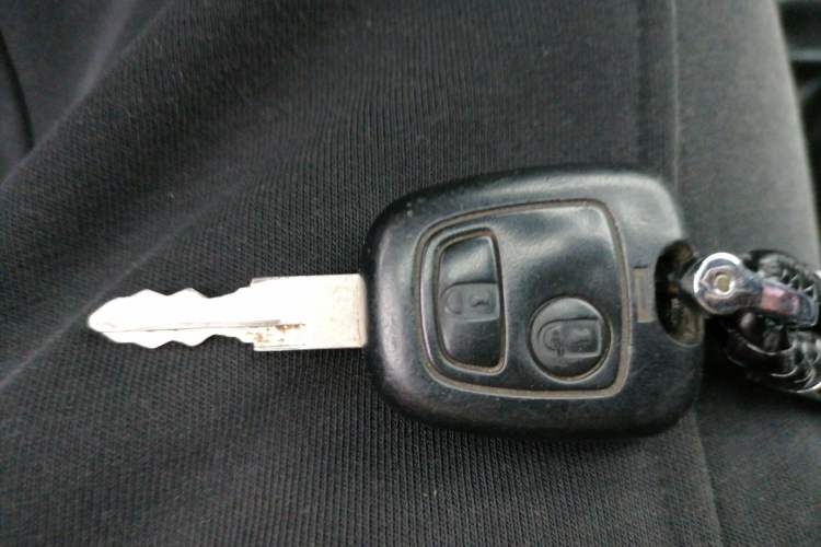 Used Peugeot 207 2011 Sedan 1.4L Manual Yule Edition Vehicle Key