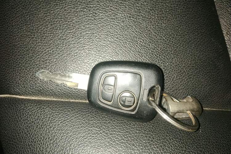 Used Peugeot 207 2011 Sedan 1.4L Manual Yule Edition Vehicle Key