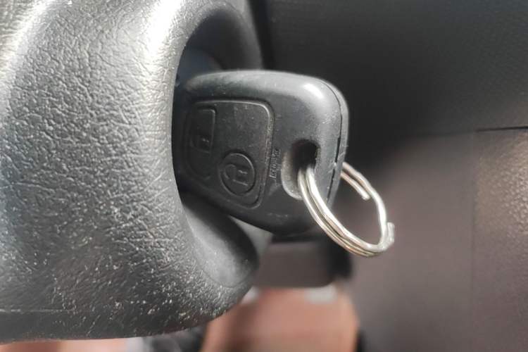 Used Peugeot 207 2011 Sedan 1.4L Manual Yule Edition Vehicle Key