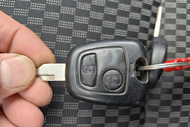 Used Peugeot 207 2011 Hatchback 1.4L Manual Yule Edition Vehicle Key
