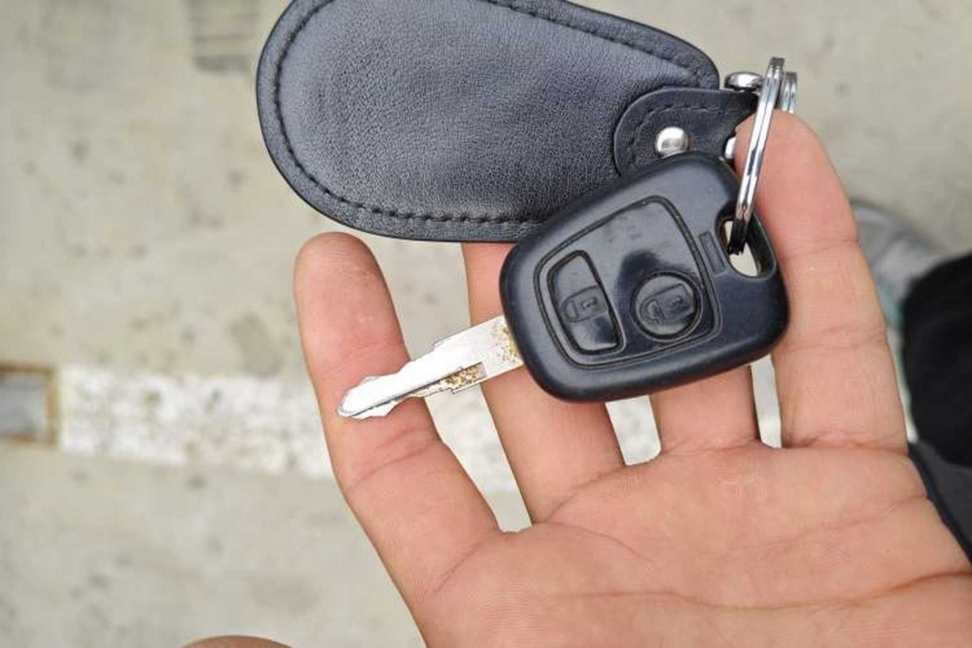 Used Peugeot 207 2011 Sedan 1.4L Manual Yule Edition Vehicle Key