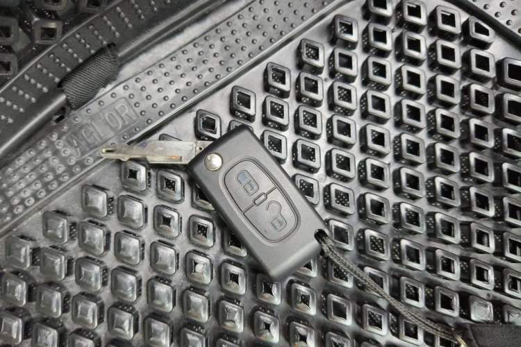 Used Peugeot 207 2011 Hatchback 1.4L Manual Yule Edition Vehicle Key