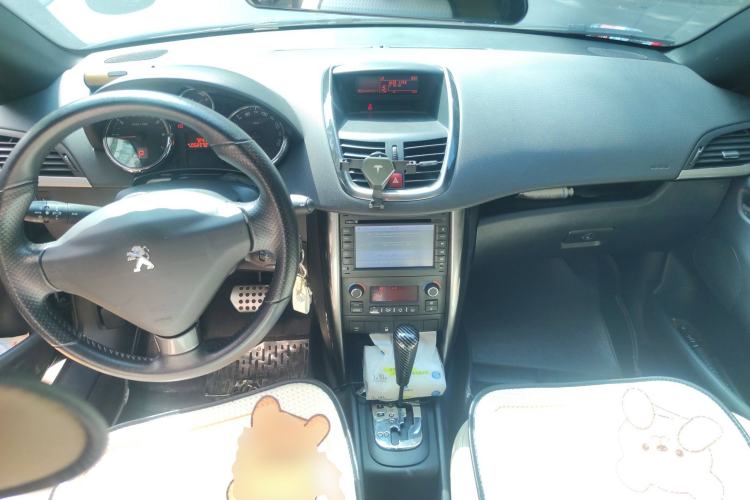 Used Peugeot 207 2013 1.6L CC Automatic Fashion Edition Center Console
