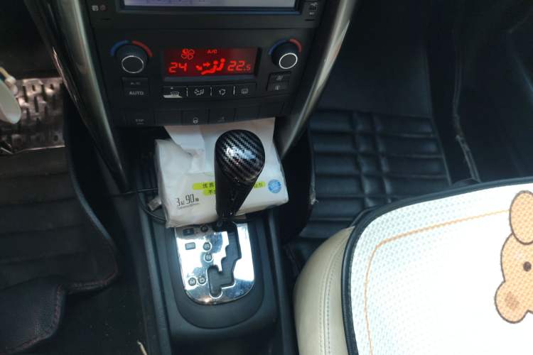 Used Peugeot 207 2013 1.6L CC Automatic Fashion Edition Gear Lever