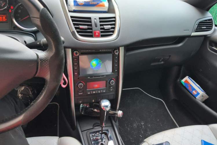 Used Peugeot 207 2013 1.6L CC Automatic Fashion Edition Audio And AC Panel