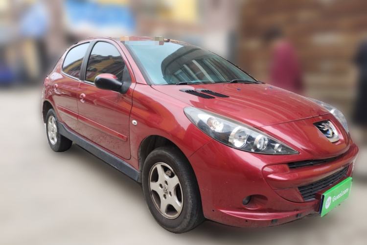 Used Peugeot 207 2013 CROSS 1.4L Manual Yule Model Front Right 45 Deg