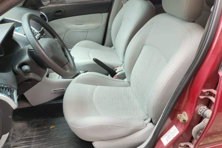 Used Peugeot 207 2013 CROSS 1.4L Manual Yule Model Left Front Seat