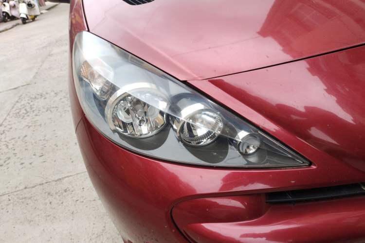 Used Peugeot 207 2013 CROSS 1.4L Manual Yule Model Right Front Headlight