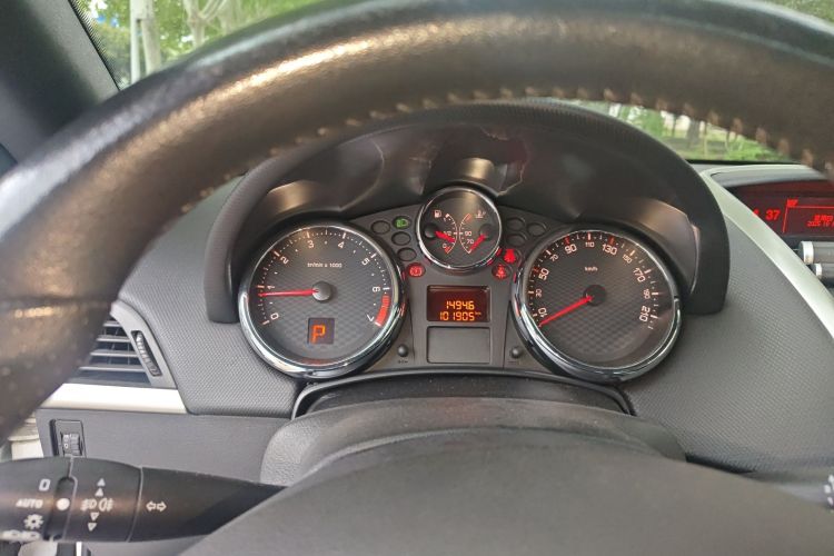 Used Peugeot 207 2013 1.6L CC Automatic Fashion Edition Odometer Close Up