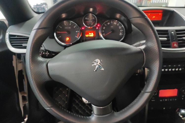 Used Peugeot 207 2013 1.6L CC Automatic Fashion Edition Steering Wheel