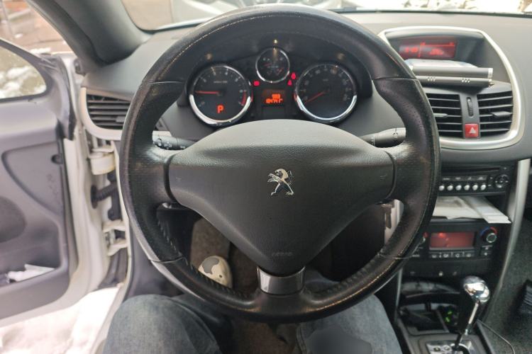 Used Peugeot 207 2013 1.6L CC Automatic Fashion Edition Steering Wheel