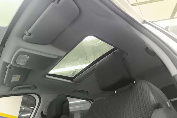 Used Peugeot 3008 2016 1.6THP Automatic Classic Edition Headliner