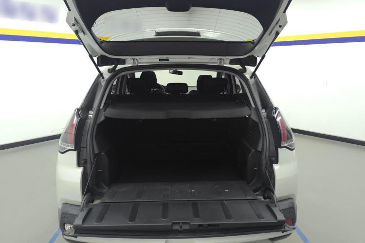 Used Peugeot 3008 2016 1.6THP Automatic Classic Edition Trunk