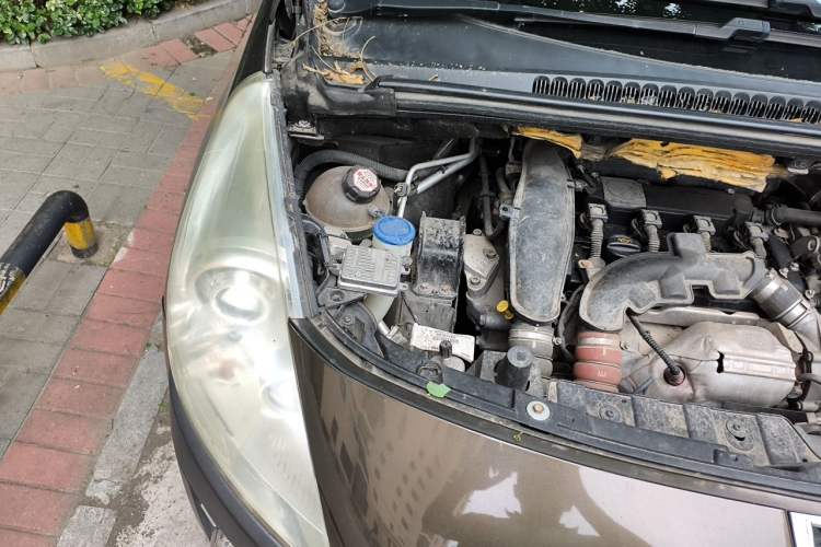 Used Peugeot 3008 2011 1.6T Fashion Edition Engine Bay Right