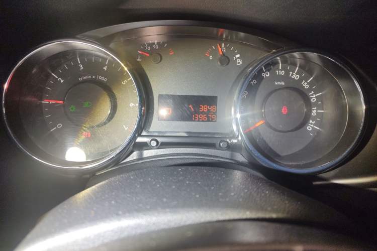 Used Peugeot 3008 2011 1.6T Luxury Model Odometer Close Up