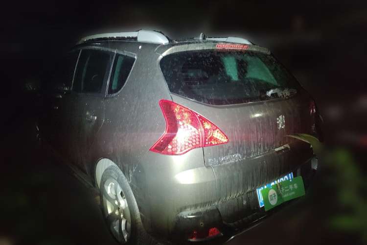 Used Peugeot 3008 2011 1.6T Luxury Model Rear Left 45 Deg