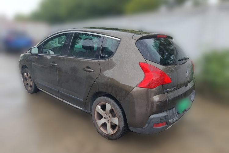 Used Peugeot 3008 2011 1.6T Luxury Model Rear Left 45 Deg