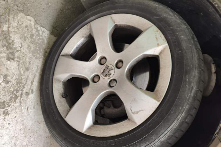 Used Peugeot 3008 2011 1.6T Fashion Edition Right Front Wheel Hub