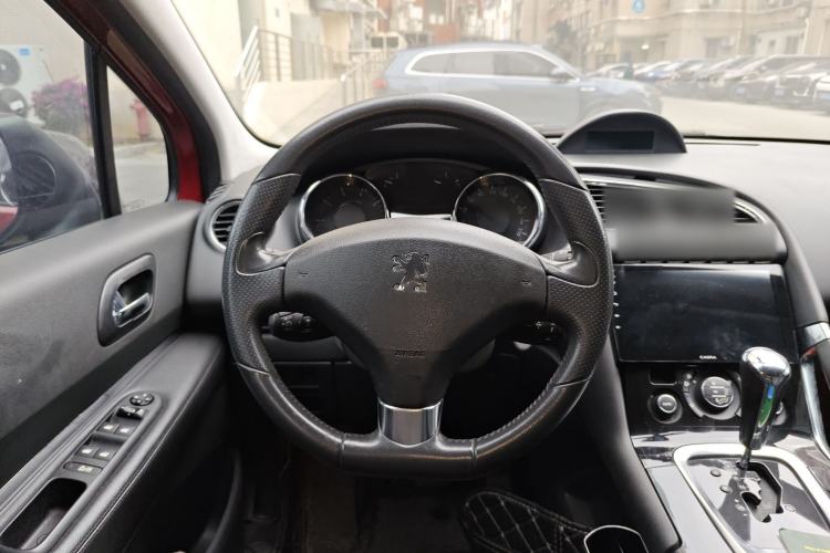 Used Peugeot 3008 2011 1.6T Luxury Model Steering Wheel