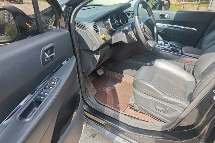 Used Peugeot 3008 2013 2.0L Automatic Trend Edition Driver Seat