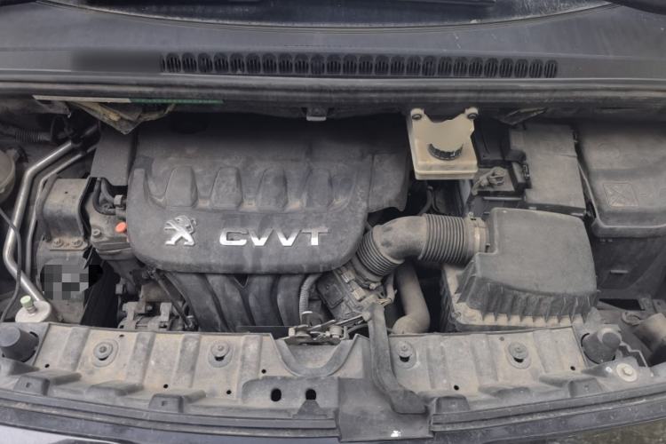 Used Peugeot 3008 2013 2.0L Automatic Trend Edition Engine Bay