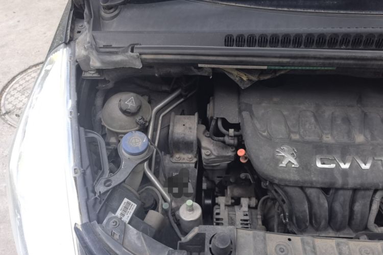 Used Peugeot 3008 2013 2.0L Automatic Trend Edition Engine Bay Right