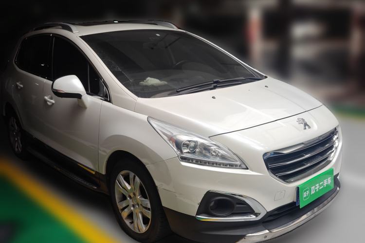 Used Peugeot 3008 2013 2.0L Automatic Trend Edition Front Right 45 Deg