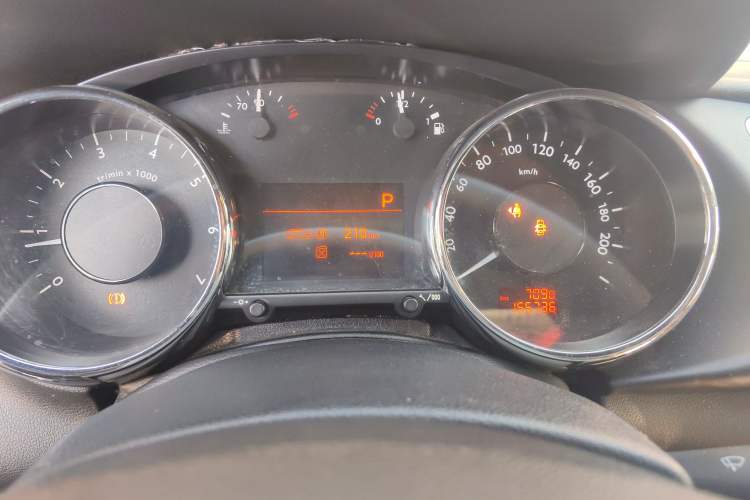 Used Peugeot 3008 2013 2.0L Automatic Trend Edition Instrument Cluster