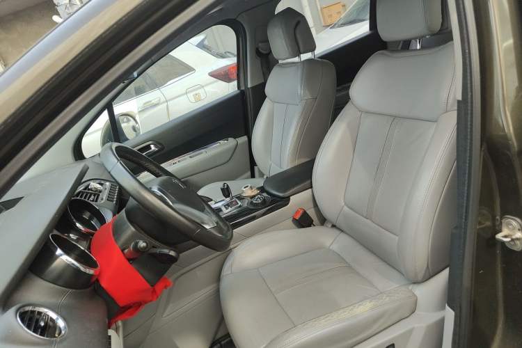 Used Peugeot 3008 2013 1.6THP Automatic Prestige Edition Left Front Seat
